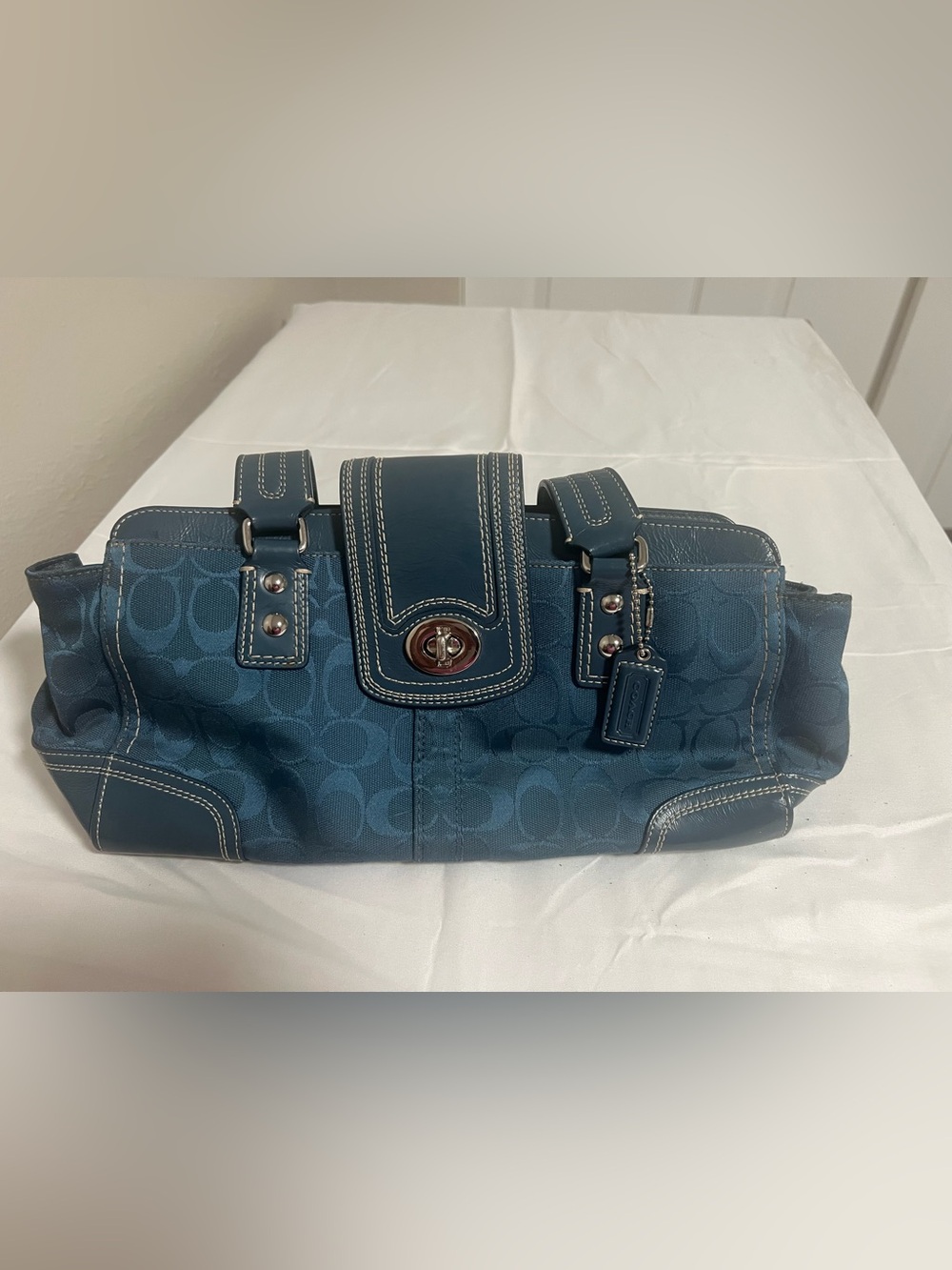 Coach Hamptons Turn Lock Blue Canvas Leather Shoulder Bag F13975